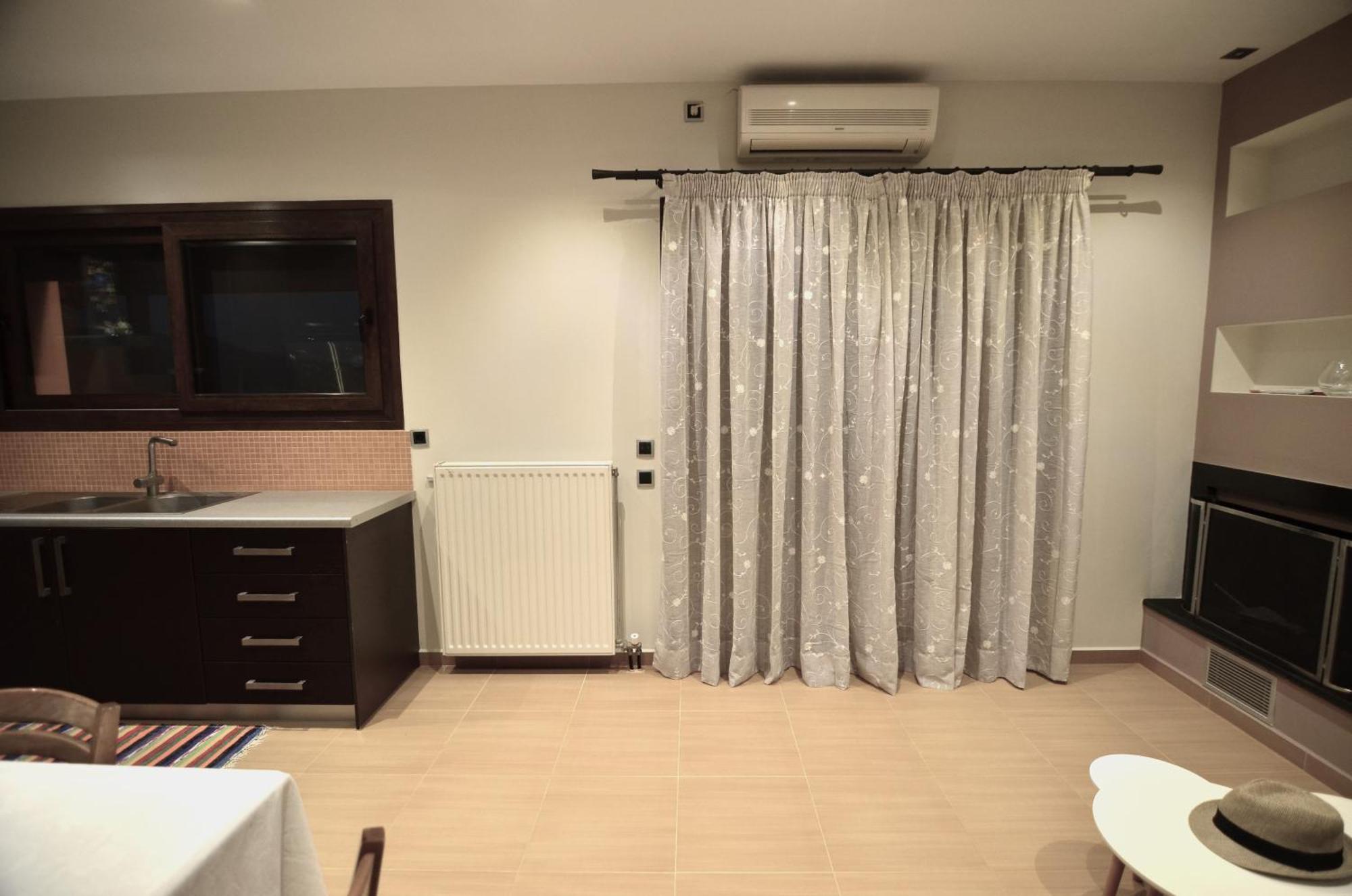 Anna'S Sea View House Apartment Monemvasia Bagian luar foto